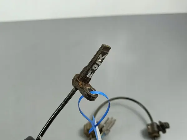 Subaru ABS-sensor Bak Z627540SG031 Begagnad image 3