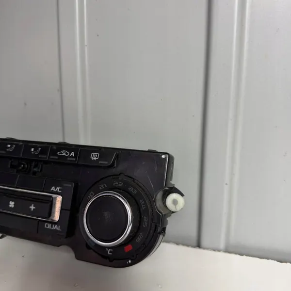 Panneau clim Skoda Superb B6 3T 3T0907044CD image 3