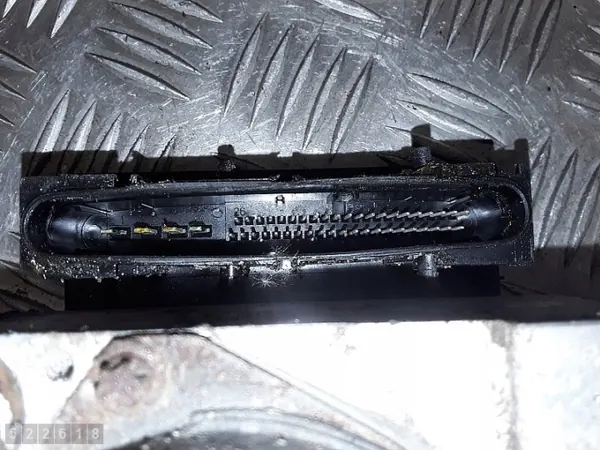 ABS-yksikkö OEM 0265950517 Citroen C4 1.4 Bensiini image 5