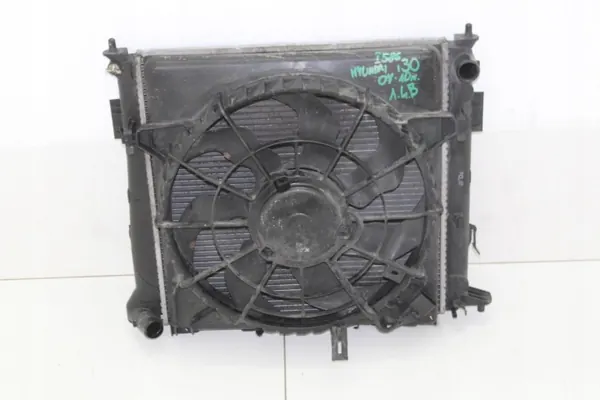 Kit radiateur Hyundai OE OEM 360214600 pour i30 07-10 image 3