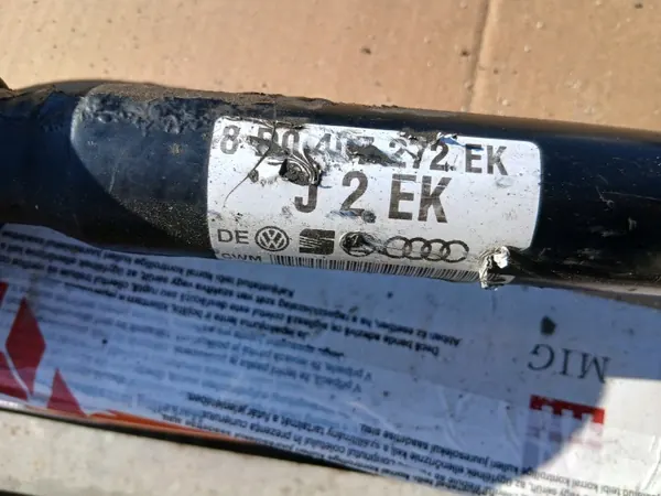 Arbre de Transmission Droit Avant OEM 8D0407272EK image 4