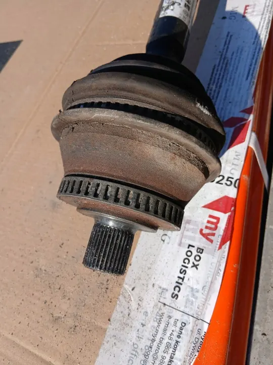Arbre de Transmission Droit Avant OEM 8D0407272EK image 5