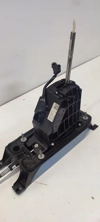 VW TIGUAN II Gear Selector 5QF713025K 5QF713265G image 2