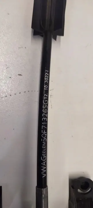 VW TIGUAN II Gear Selector 5QF713025K 5QF713265G image 4