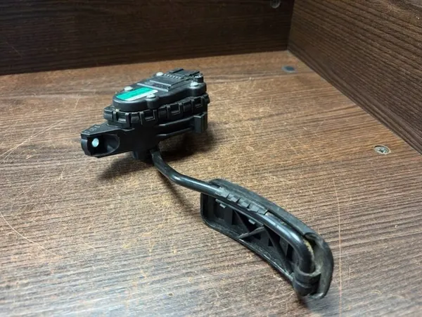 GASPEDAAL RENAULT MASTER MOVANO 8200724059 image 5