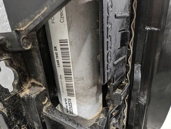 VOLVO S90 V90 S60 V60 XC60 - RADIADOR DE AGUA Y AIRE ACONDICIONADO image 6