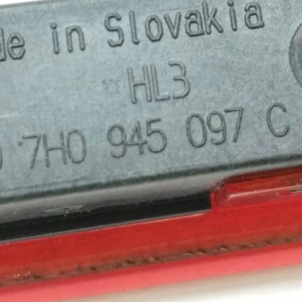 Luz de Parada Transporter Lado Direito Usada OEM 7H0945097C image 7