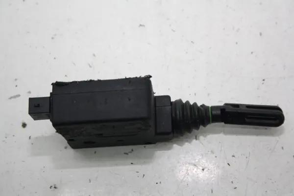 Bränslelucklåsningsaktuator OEM 4A5962115 Audi A8 D2 image 5