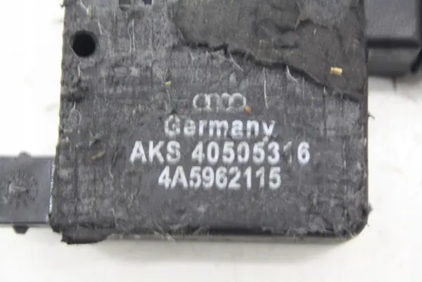Bränslelucklåsningsaktuator OEM 4A5962115 Audi A8 D2 image 6