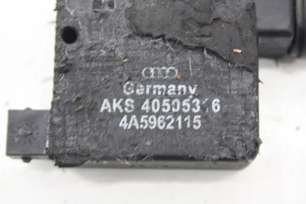 Bränslelucklåsningsaktuator OEM 4A5962115 Audi A8 D2 image 7