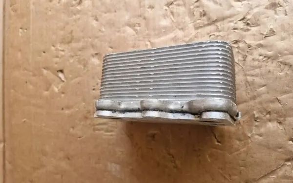 Porsche 911 växellådsoljekylare OEM 9913070299B image 6