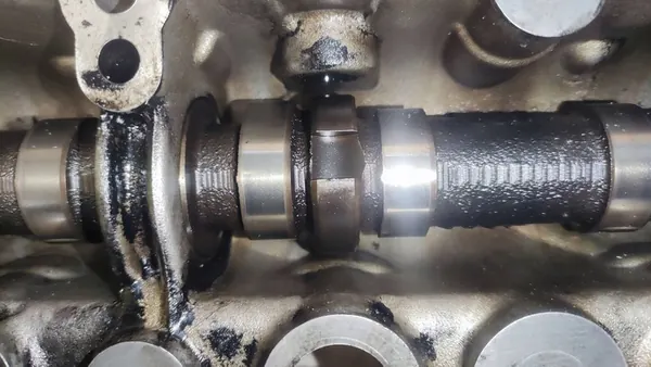 Tampa de Válvulas Opel Corsa D Astra H III Fiat Grande Punto 1.3CDTI image 3