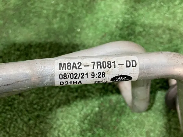 Gebrauchte Ölleitung OEM M8A2-7R081-DD für Jaguar F-Pace image 3