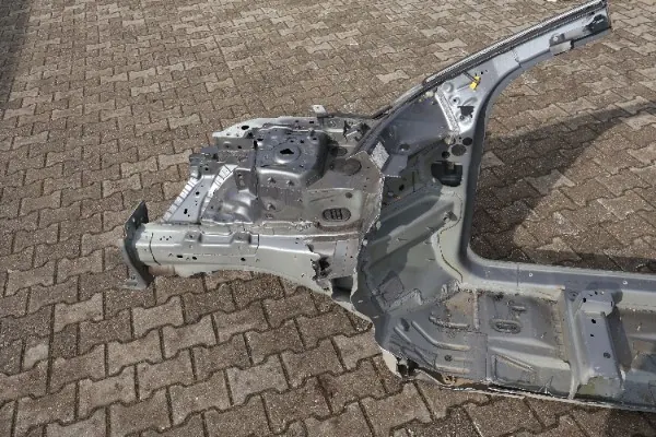 Panneau de quartier Land Rover OEM 6626ACM666 Avant Droit image 5