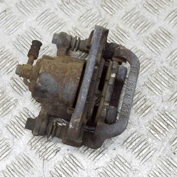 Nissan Juke I F15 2013 Linker Hinterer Bremssattel OEM 440111KD0A image 5