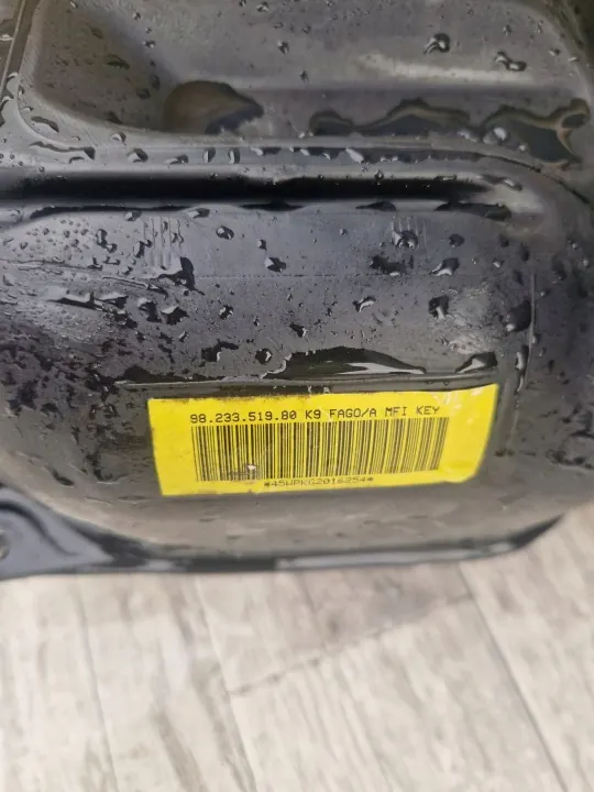 Bränsletank OEM 980935938000 för Berlingo III 1.6 BlueHdi image 3