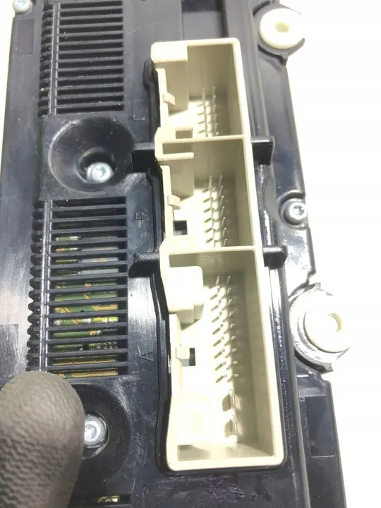 Ilmastointipaneeli Volkswagen Touran I 1K0907044BN image 3