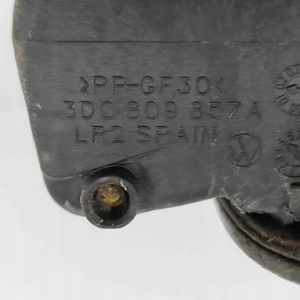 VW polttoainesäiliön kansi OEM 3D0809857A Phaeton 2003 image 8