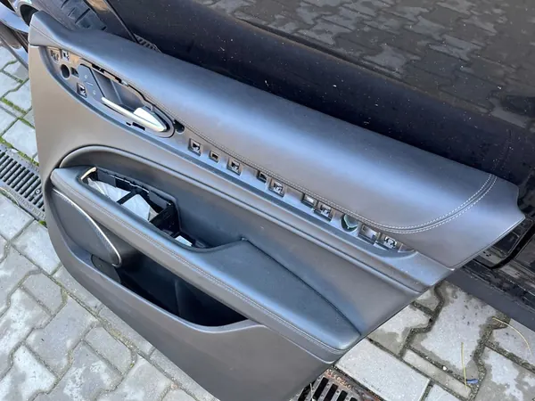 Rechts voorportierpaneel Alfa Romeo Stelvio 530261781 image 3