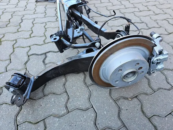 Mini F65 Bakfjädring OEM 6865468 - Begagnad image 3