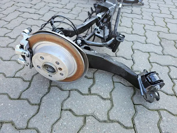 Mini F65 Bakfjädring OEM 6865468 - Begagnad image 4