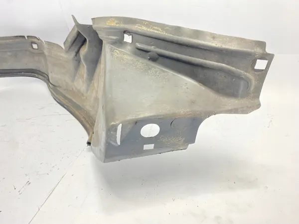 Front Right Wheel Arch Mercedes W124 Original 1248840835 image 7