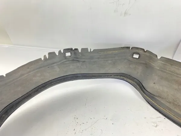 Front Right Wheel Arch Mercedes W124 Original 1248840835 image 9