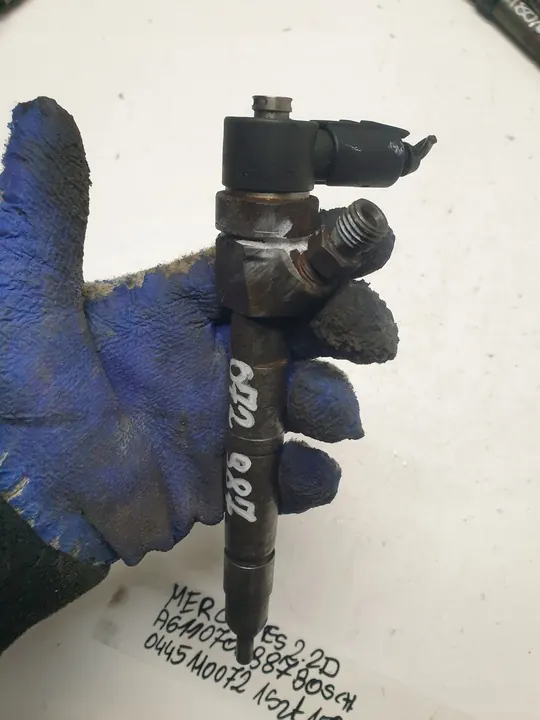 Inyector Mercedes-Benz OE A6110700987 image 3