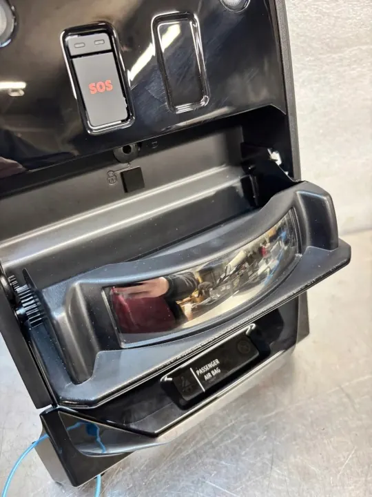 OEM 969813460R Lâmpada Iluminação Renault - Usado image 6