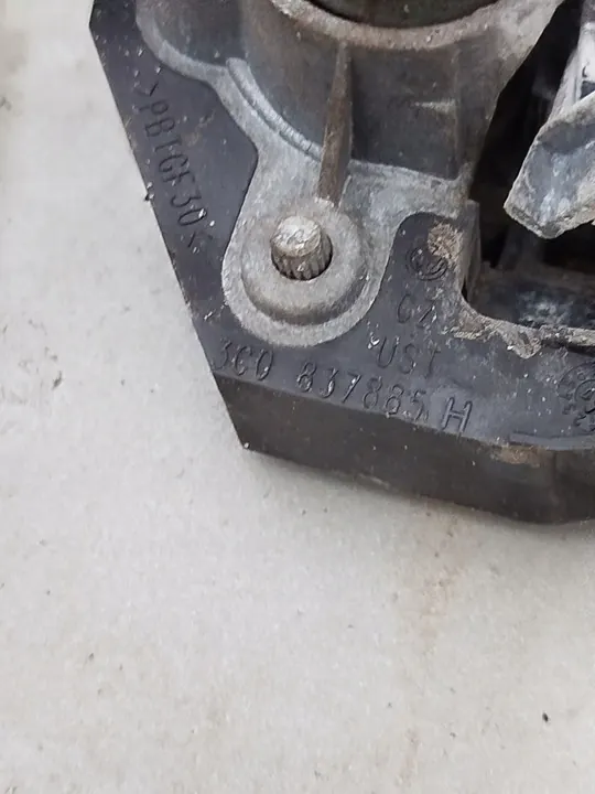 Vasen Etuoven Kahva Volkswagen Passat B7 2010-2014 OEM image 8