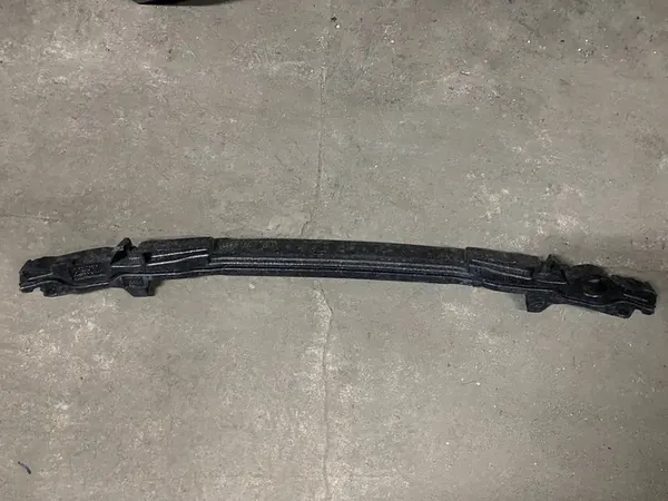 AUDI A3 8V3 Puskimen Iskunvaimennin 8V3807550B OEM image 4