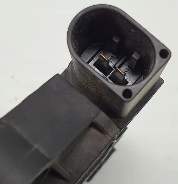 Mercedes-Benz Generatorregulator OEM för W211 3.0 CDI image 3