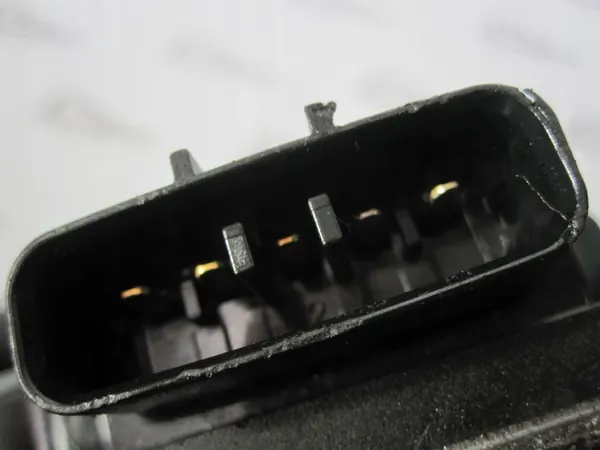 EGR-venttiili Nissan Pathfinder 2.5 DCI 14710-EC00D image 6