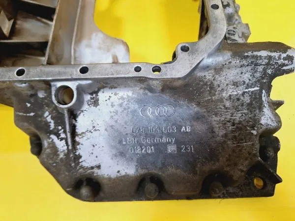Oliepan Onderbasis OEM DRC97007 Audi A6 C5 2.8 V6 image 3