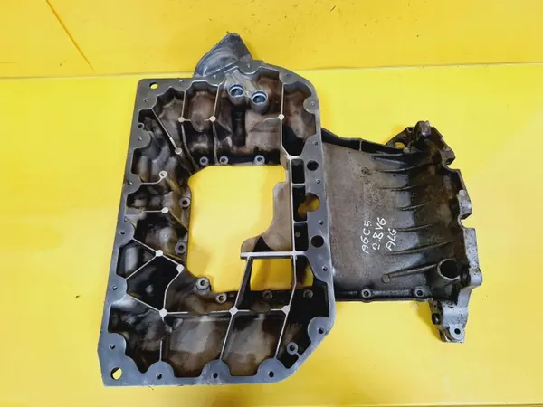 Oliepan Onderbasis OEM DRC97007 Audi A6 C5 2.8 V6 image 7