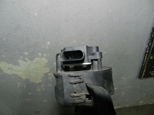Porsche Taycan Volet Radiateur Droit OEM 9J1121754D image 6