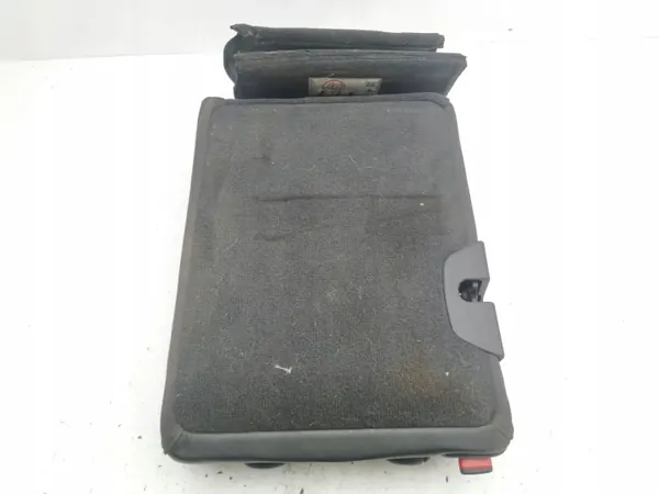 Audi Q7 4L 2008 Bakre armstöd OEM AMD153739 image 8