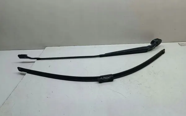 Balais d'essuie-glace Renault OE OEM 288813532R - Avant image 2