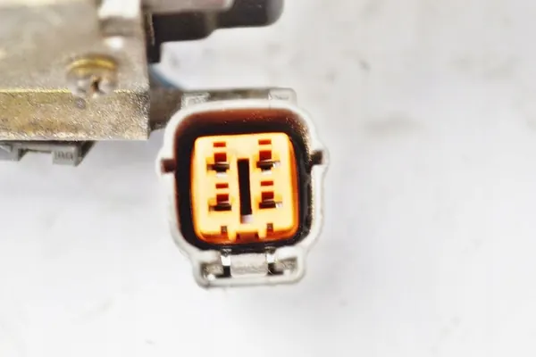 Bobina de encendido usada OEM D4T8902 B3C72902 Q5 image 6
