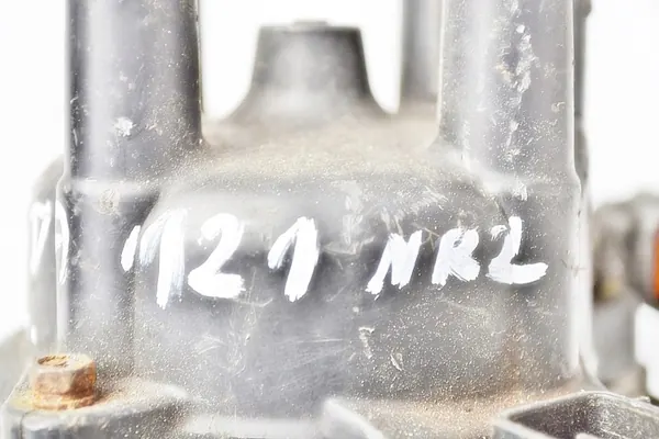Bobina de encendido usada OEM D4T8902 B3C72902 Q5 image 9