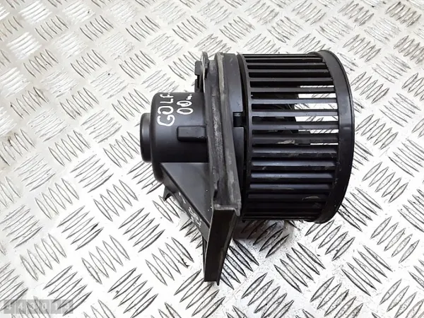 VW Golfin lämmityspuhallin OEM H35654973J - Käytetty image 2