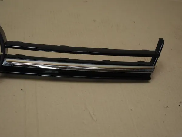 Grille avant VW Golf VII Lift OEM 5G0853655L image 4
