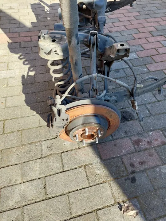 Ford Kuga MK2 Lift 4x4 Achtervering Kit OEM image 4