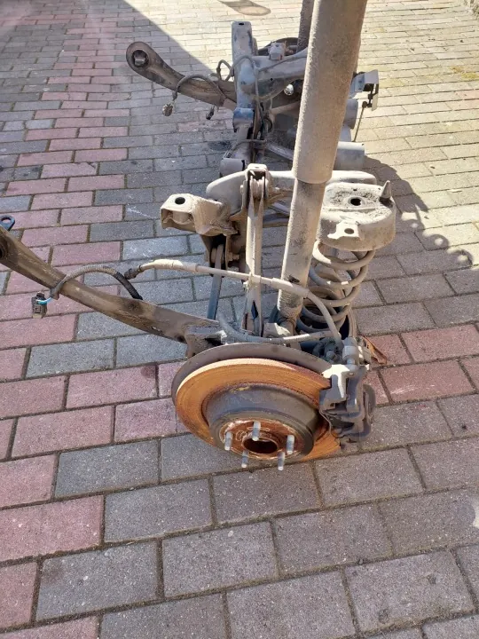 Ford Kuga MK2 Lift 4x4 Achtervering Kit OEM image 5