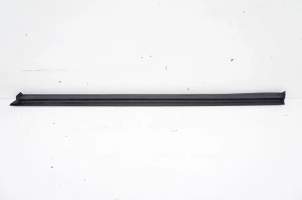 OEM 31424365 Volvo XC40 T3 Rechter Voordeur Raamprofiel image 4