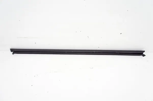 OEM 31424365 Volvo XC40 T3 Rechter Voordeur Raamprofiel image 5