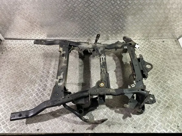 UTO39085 Voorste hulpframe voor Land Rover Discovery 5 image 5