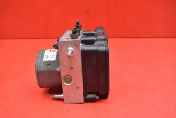 Pompe ABS OEM 9817627280 pour Peugeot 308 II 1.6 HDI image 4