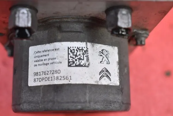 Pompe ABS OEM 9817627280 pour Peugeot 308 II 1.6 HDI image 7