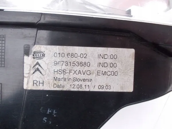 Luz LED DRL DERECHA OEM 9673153680 Citroen C4 image 10